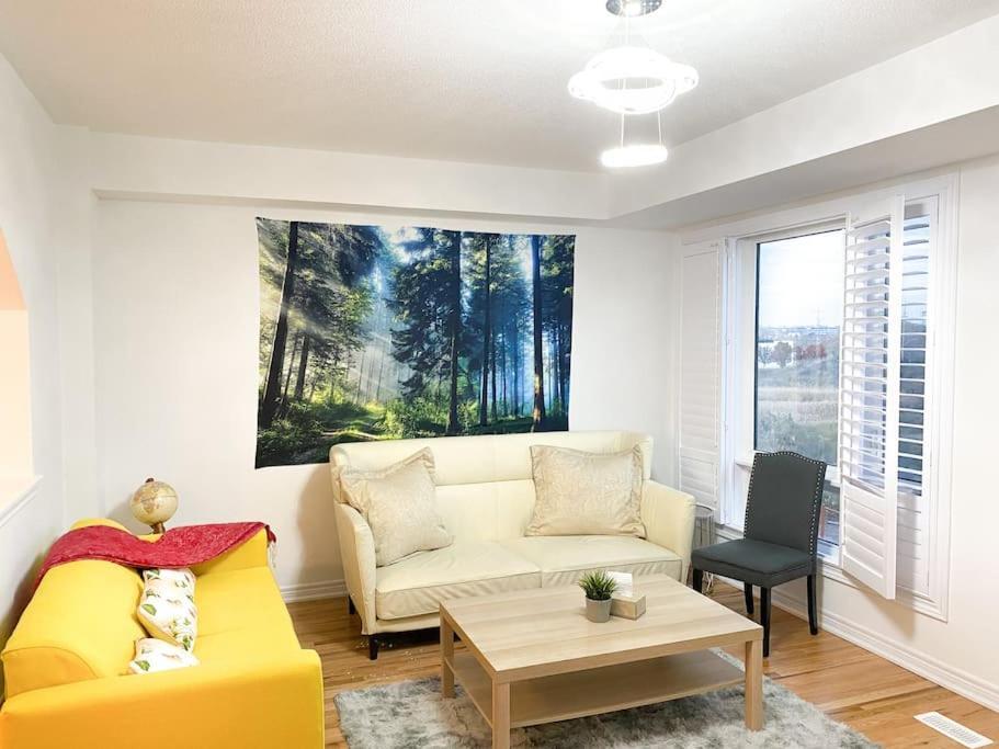 Elegant Rooms In Shared Townhouse Next To Beach Whitby Dış mekan fotoğraf