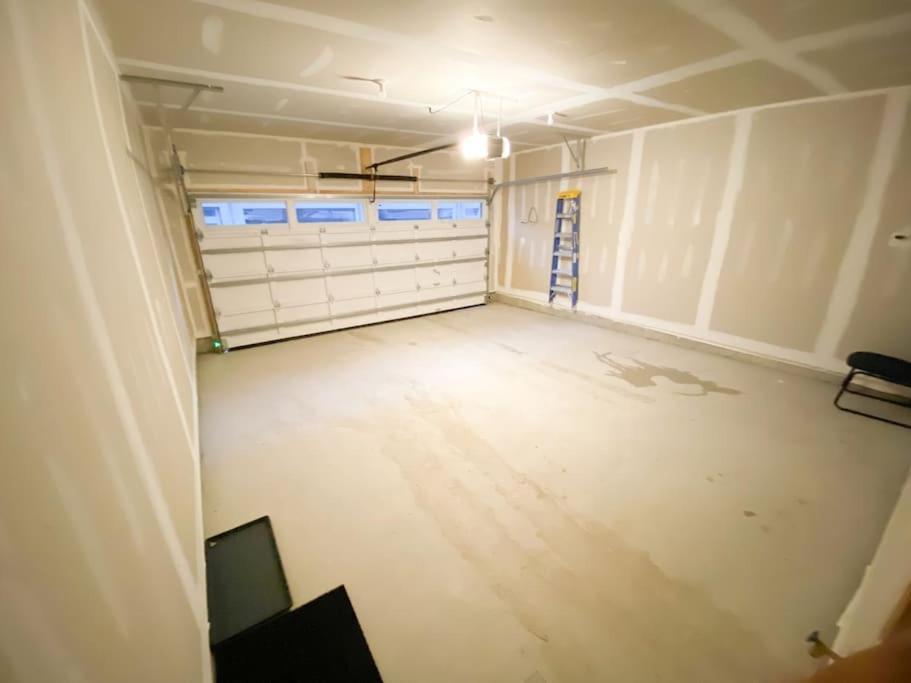 Elegant Rooms In Shared Townhouse Next To Beach Whitby Dış mekan fotoğraf