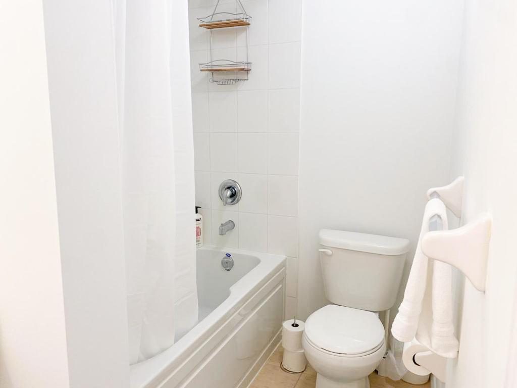 Elegant Rooms In Shared Townhouse Next To Beach Whitby Dış mekan fotoğraf