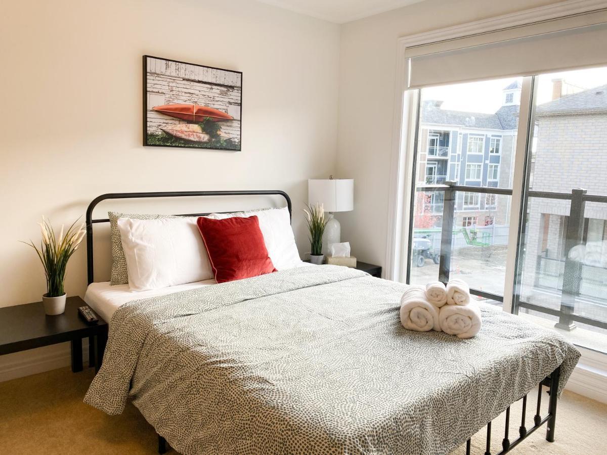 Elegant Rooms In Shared Townhouse Next To Beach Whitby Dış mekan fotoğraf