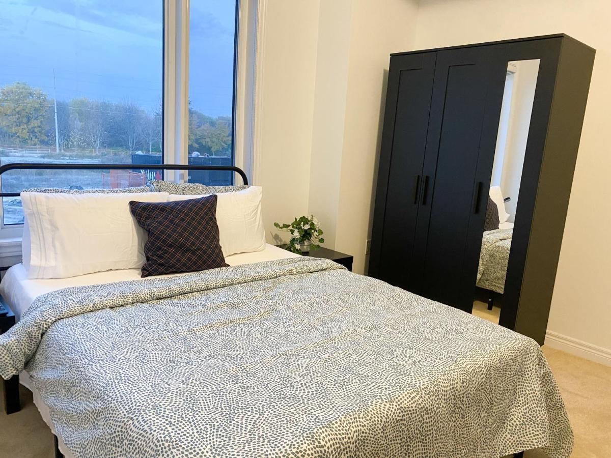 Elegant Rooms In Shared Townhouse Next To Beach Whitby Dış mekan fotoğraf